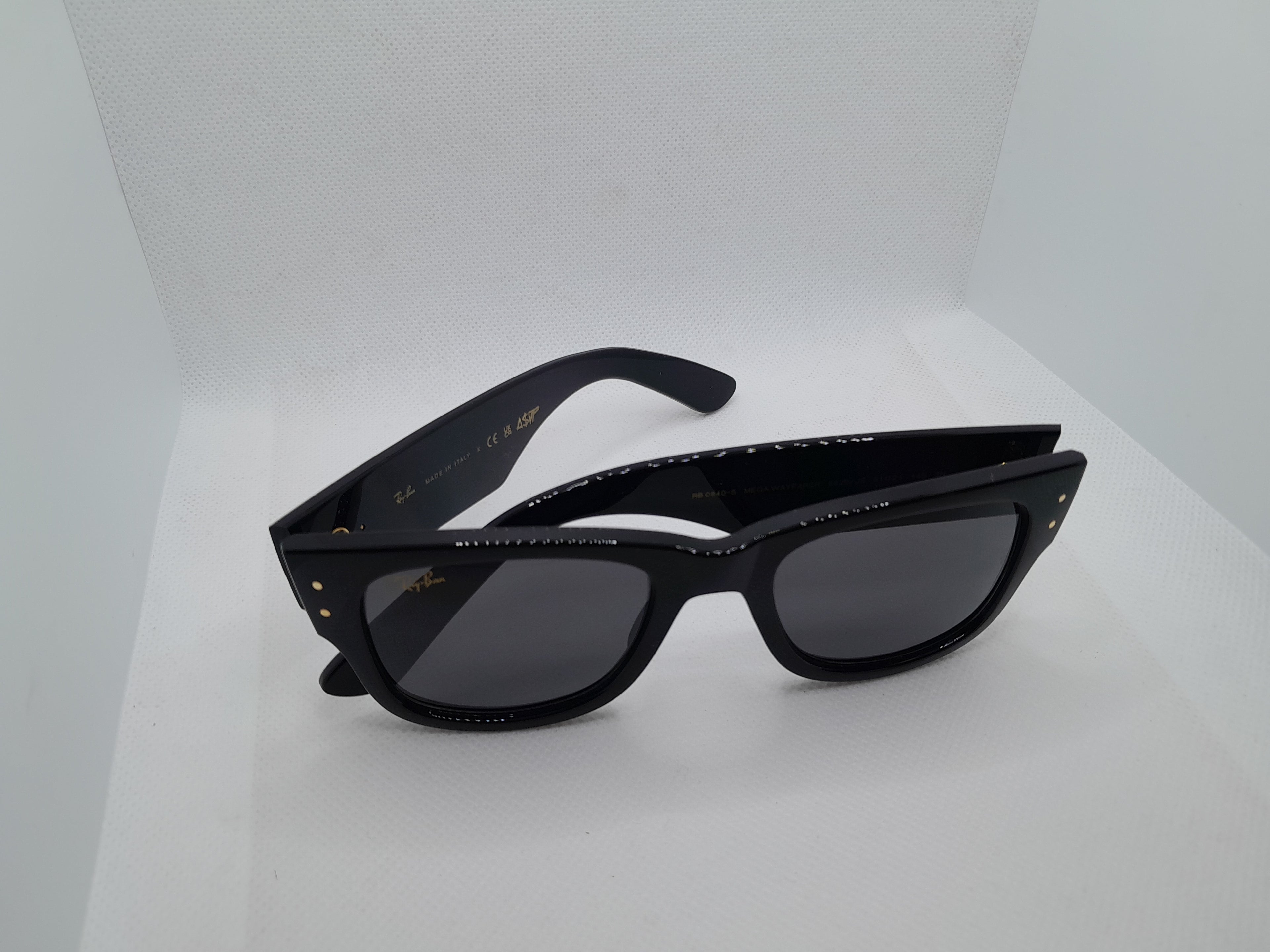 Rayban Mega Wayfarer Blacked out