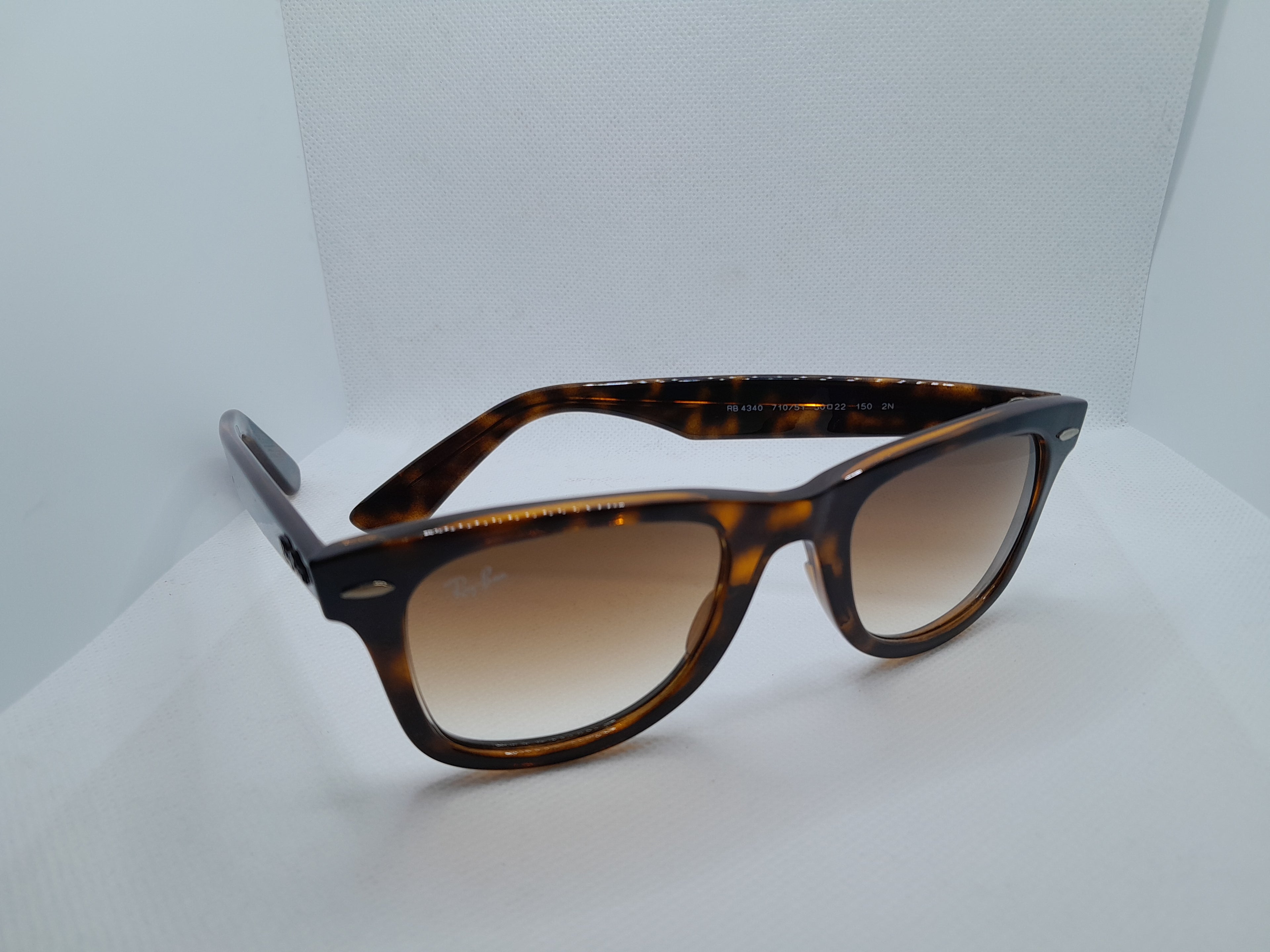 Rayban wayfarer Ease lenti marrone chiaro